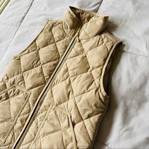 JCREW puffer vest , adorable detailing , very warm!